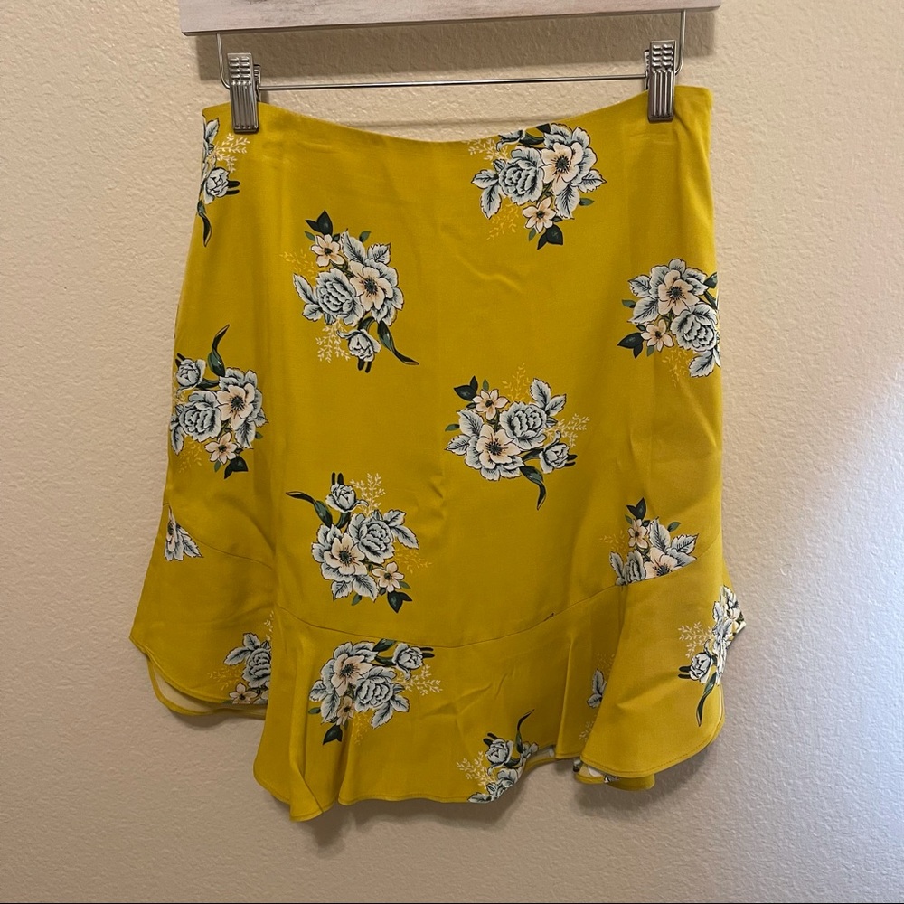 Ann Taylor LOFT Yellow Bouquet Floral Flounce Mini Ruffle Hem Skirt 4P
